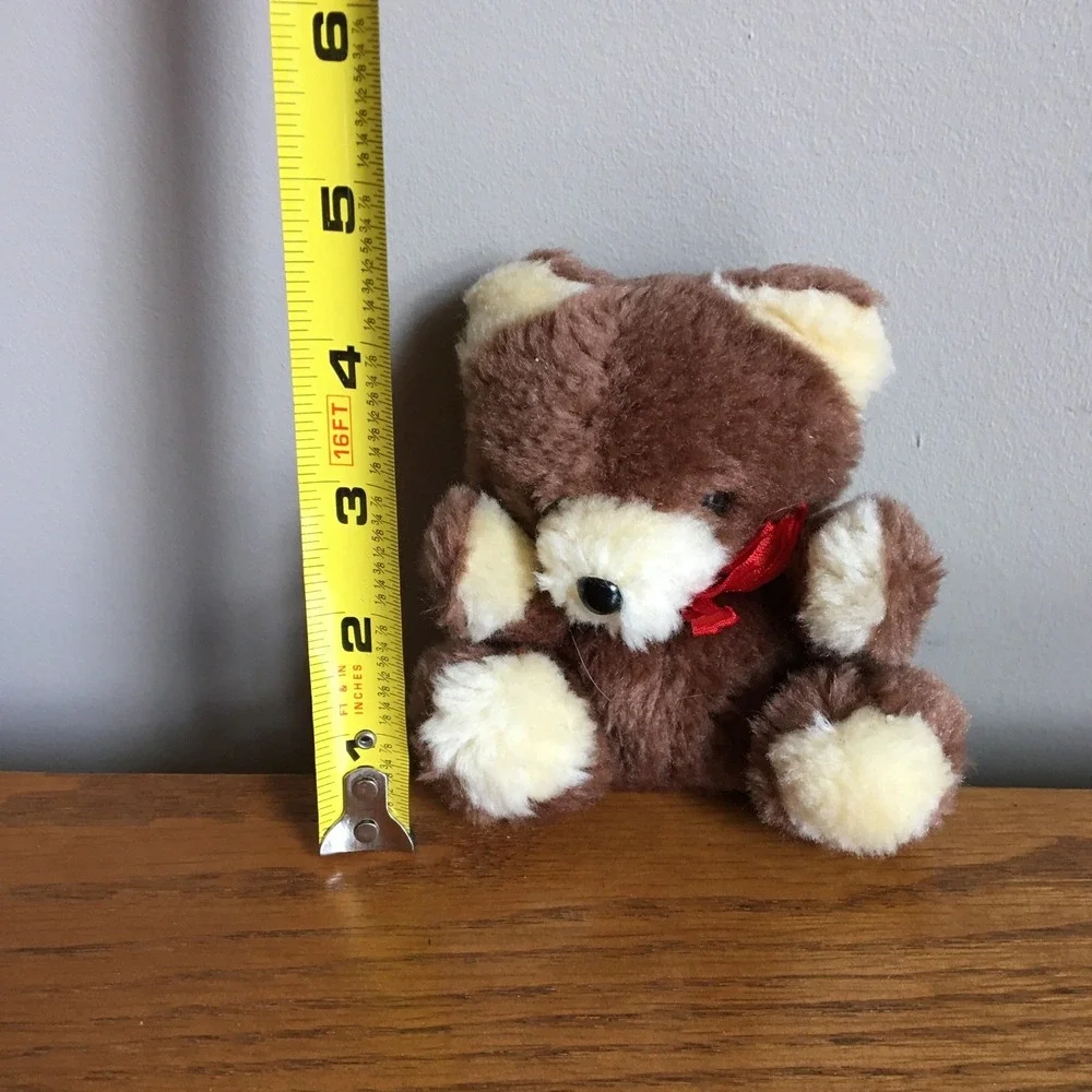 Vintage Russ Berrie Plush Brown Teddy Bear Red Bow‎ 4.5